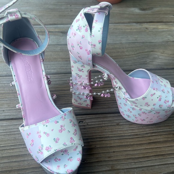 sugar thrillz floral coquette bow and pearl charm platform heels size 9 - Picture 4 of 5